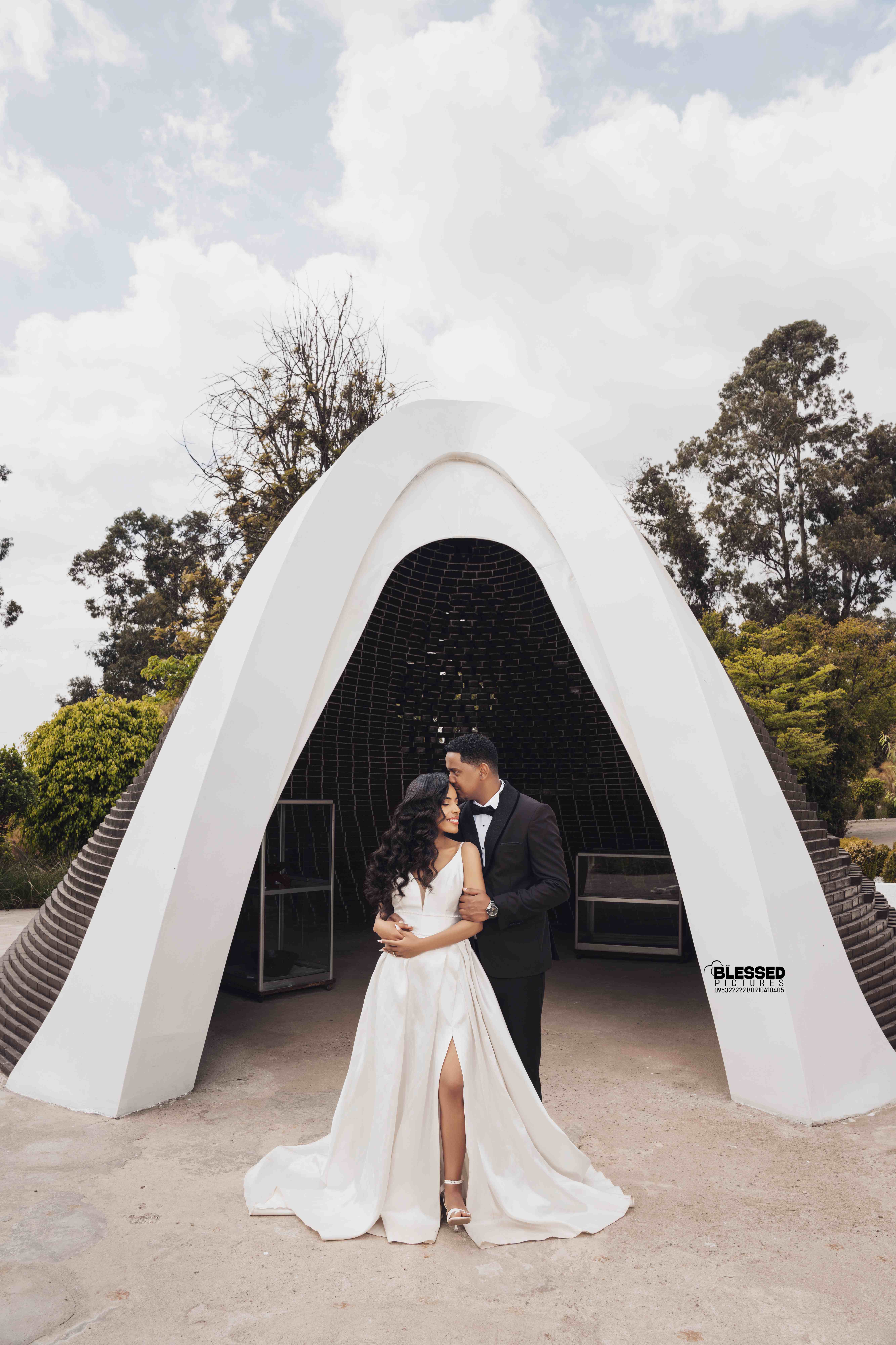 Embracing at the Monument